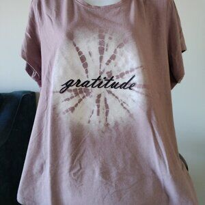 “Gratitude” Graphic Tee in a Size XL